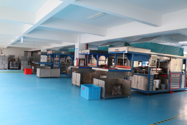 吸塑(su)包裝生産(chan)車間